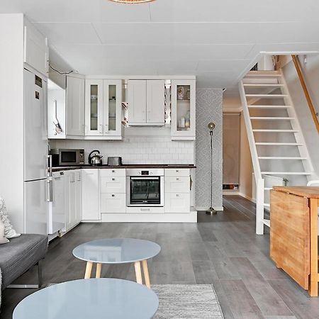 Entire Modern Home In Stockholm Kista - Suitable For Four Persons Exterior foto
